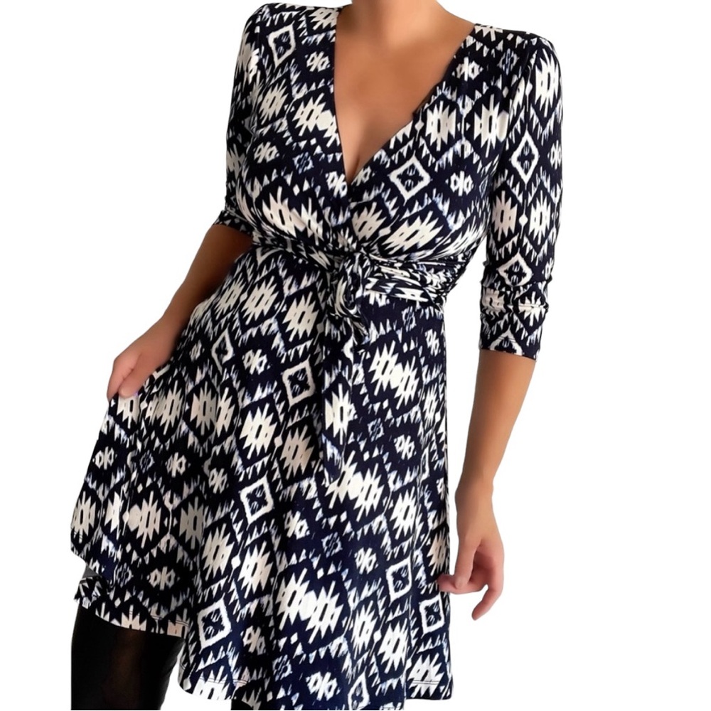 NWT Abstract Print Pullover Belted Dress Leggings Year Around Super Comfy Dress